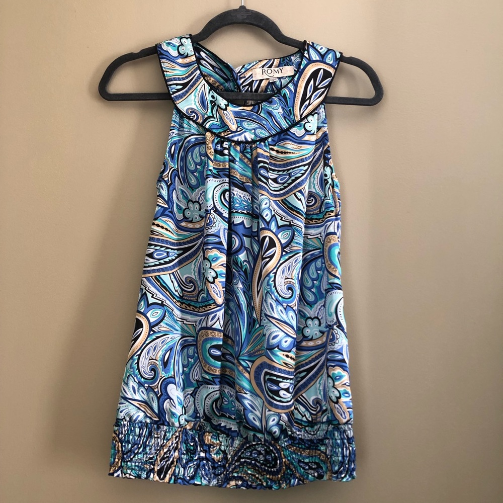💙3 for $10💙 Patterned Romy top